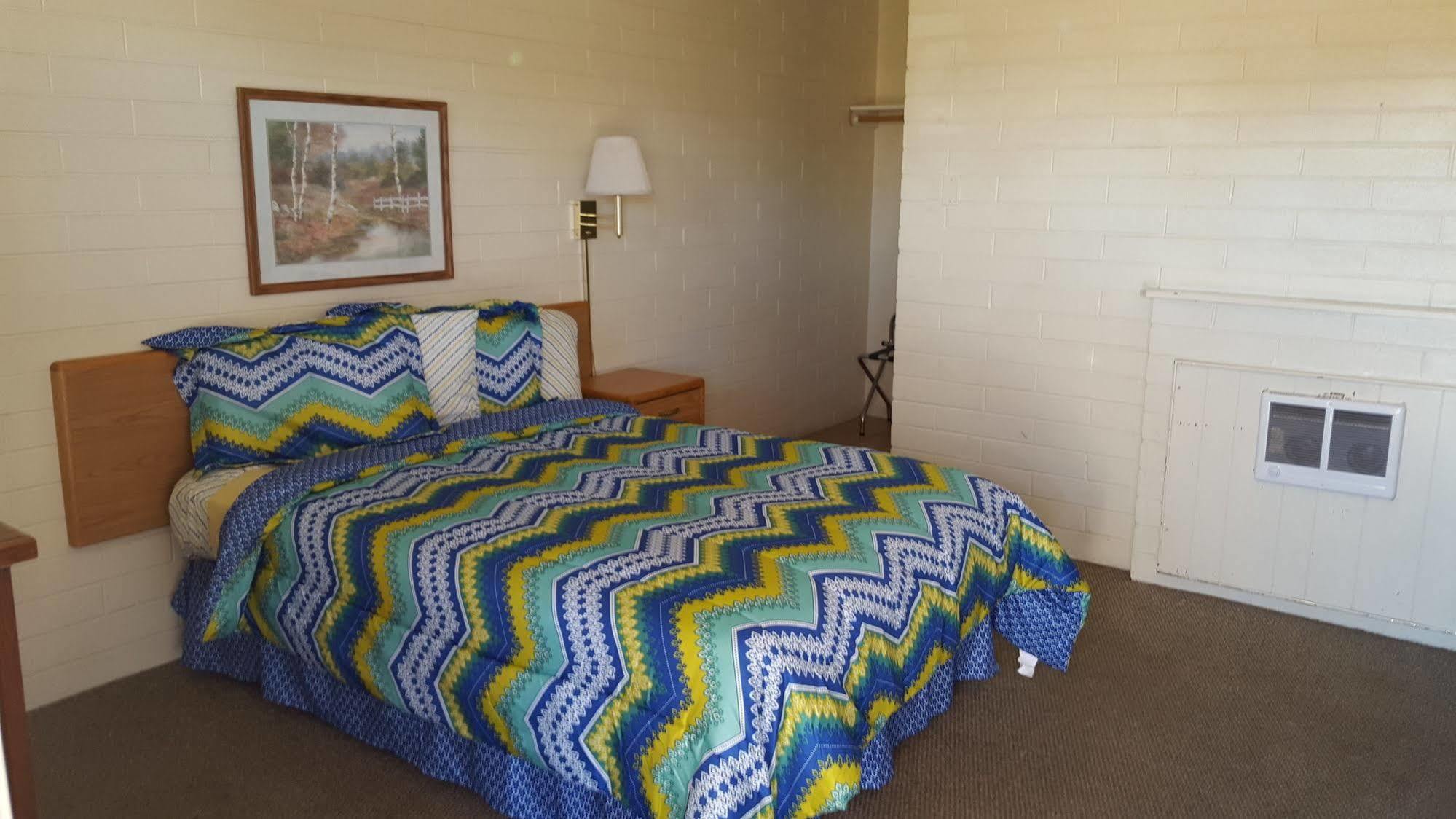 Sportsman Inn - Scottsbluff Bagian luar foto